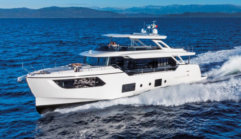 Ferretti Yachts 780