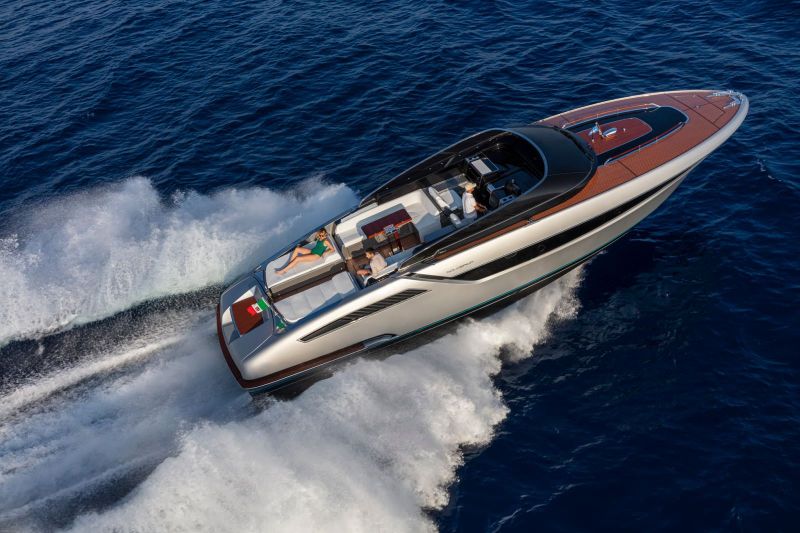 Prestige Yachts 680