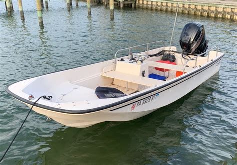 Boston Whaler 17 Standard